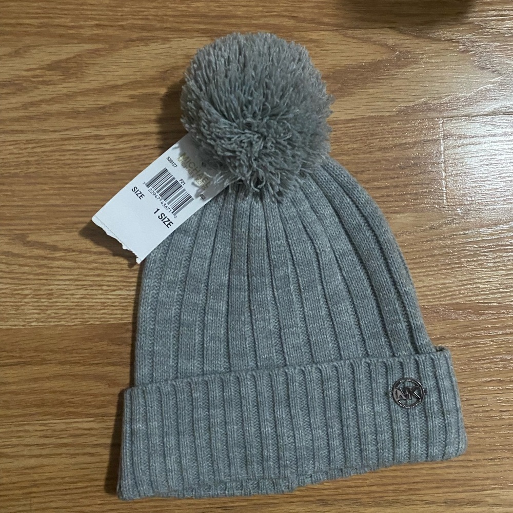 Michael Kors winter hat NWT